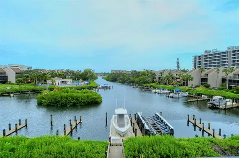 1100 Cove Ii Pl #933, Sarasota, FL 34242