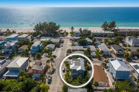 2301 Avenue C, Bradenton Beach, FL 34217