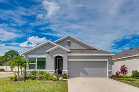 2575 Fireflag Ln, Sarasota, FL 34232