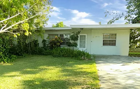 3412 46th Avenue Dr W, Bradenton, FL 34210