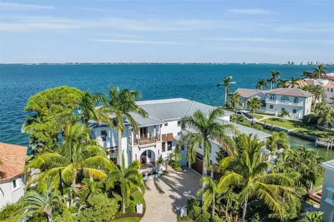 620 Yardarm Ln, Longboat Key, FL 34228