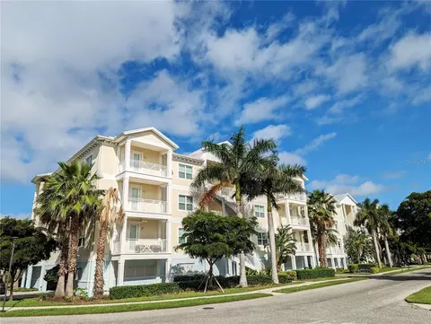 7840 34th Ave W #301, Bradenton, FL 34209