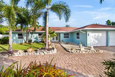 3617 Jaffa Dr, Sarasota, FL 34239