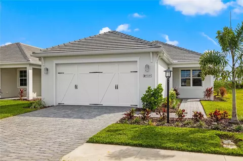 8149 Sternway Rd, Sarasota, FL 34240