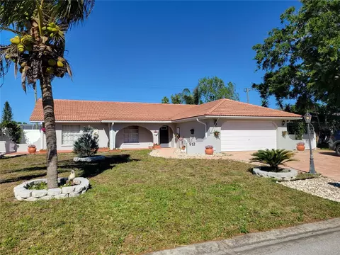912 62nd Street Ct W, Bradenton, FL 34209