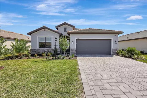 5153 Coral Reef Way, Lakewood Ranch, FL 34211