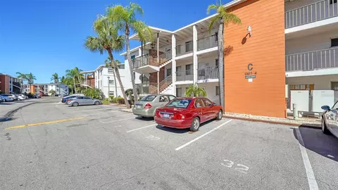 2241 Canal Dr #C32, Bradenton, FL 34207