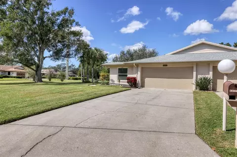 4368 Center Pointe Ln #12, Sarasota, FL 34233