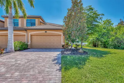 211 Red Fox Ct #104, Bradenton, FL 34212