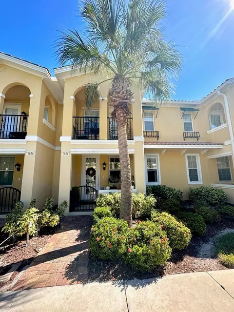 1634 Napoli Dr W, Sarasota, FL 34232