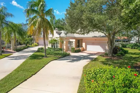 1217 Holly Fern Ln, Sarasota, FL 34239
