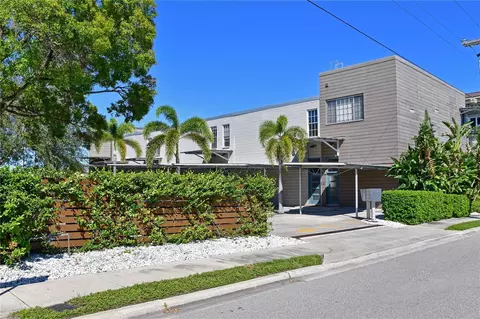 2507 W Azeele St, Tampa, FL 33609