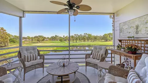 7301 W Country Club Dr N #208, Sarasota, FL 34243