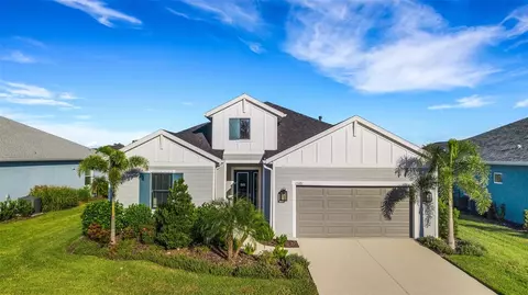 13681 Old Creek Ct, Parrish, FL 34219