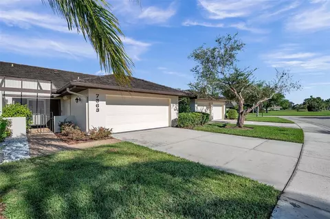 7363 Royal Birkdale Dr #18B, Sarasota, FL 34238