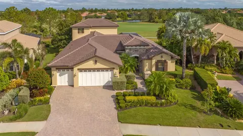 7813 Valderrama Way, Lakewood Ranch, FL 34202