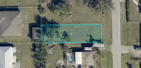 2351 Andros Ave, Fort Myers, FL 33905