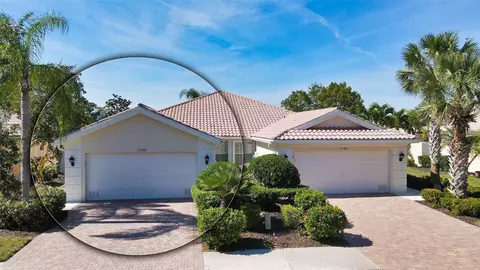 7720 Camminare Dr, Sarasota, FL 34238