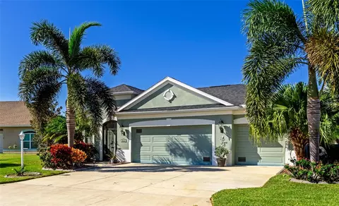 4527 28th Ave E, Palmetto, FL 34221