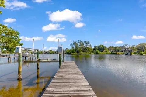 1208 61 St NW, Bradenton, FL 34209