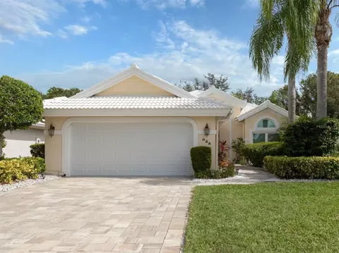 988 Harbor Town Dr, Venice, FL 34292