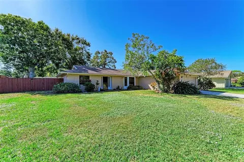 3348 Plantation Dr, Sarasota, FL 34231