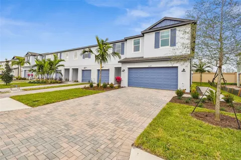 5625 Tripoli Dr, Palmetto, FL 34221