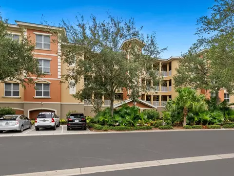 5202 Manorwood Dr #2C, Sarasota, FL 34235