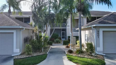 9601 Castle Point Dr #825, Sarasota, FL 34238