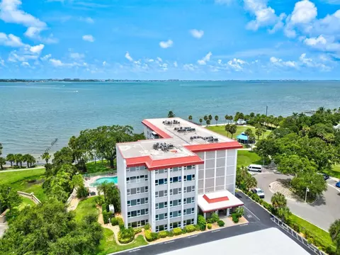 1100 Imperial Dr #103, Sarasota, FL 34236