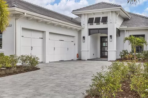 8233 Pavia Way, Lakewood Ranch, FL 34202