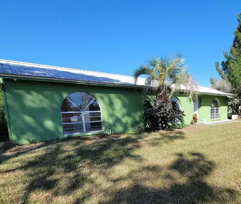 3147 Steeplechase Rd, Zephyrhills, FL 33543