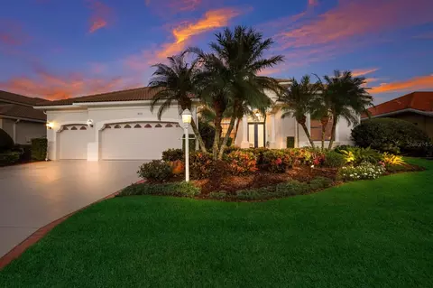 8111 Championship Ct, Lakewood Ranch, FL 34202