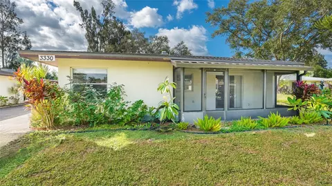 3330 Ramblewood Dr S, Sarasota, FL 34237