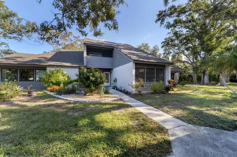 3207 Golden Eagle Ln, Sarasota, FL 34231