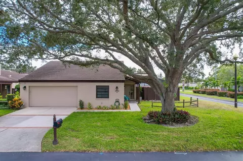 3622 Glen Oaks Manor Dr, Sarasota, FL 34232