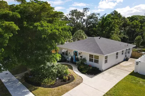 2405 6th Ave W, Bradenton, FL 34205