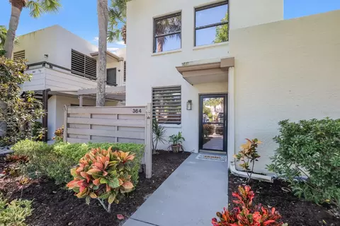 364 Springdale Dr, Bradenton, FL 34210