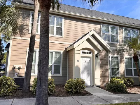 5691 Bidwell Pkwy #202, Sarasota, FL 34233