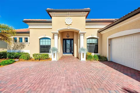10708 Tarflower Dr, Venice, FL 34293