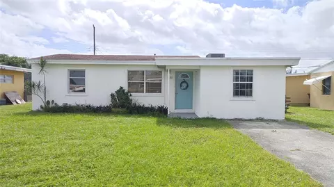 3113 Scanlan Ave, Lake Worth, FL 33461