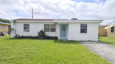 3113 Scanlan Ave, Lake Worth, FL 33461
