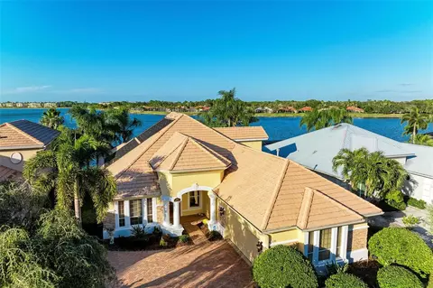 6569 Waters Edge Way, Lakewood Ranch, FL 34202