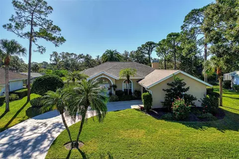 8688 Woodbriar Dr, Sarasota, FL 34238