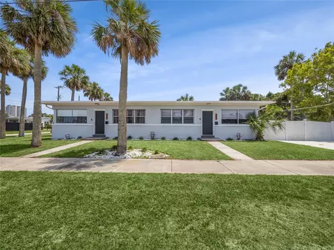 360 Pelican Ave, Daytona Beach, FL 32118
