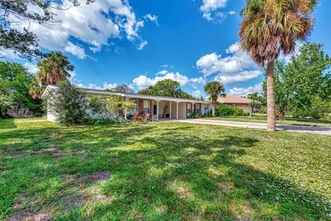 317 Parkdale Dr, Venice, FL 34285