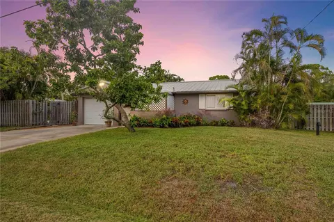 3217 Restful Ln, Sarasota, FL 34231