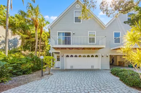 6250 Holmes Blvd #42, Holmes Beach, FL 34217