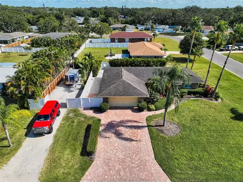 6326 5th Street Cir E, Bradenton, FL 34203