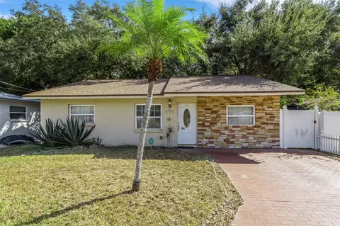 4785 Watkins Ave, Sarasota, FL 34233